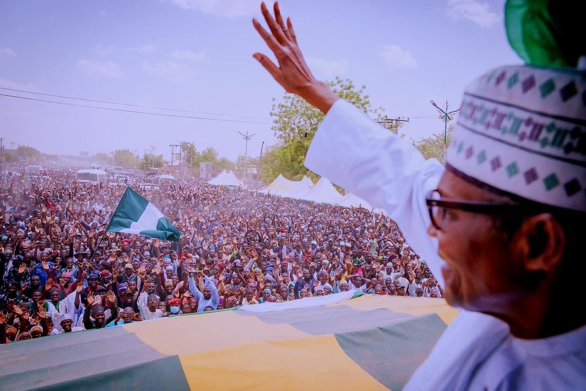 hadisirika's tweet photo. This homecoming reception for President Buhari, is truly unique, unprecedented, humbling and an ‘ayat’ for leaders of our time🤲🏽🤲🏽🇳🇬🇳🇬🇳🇬🤲🏽🤲🏽 https://t.co/Suufj1jOzu