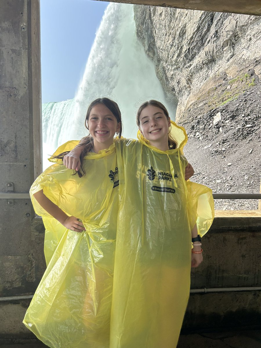 Starting day two by the Falls! The Journey Behind the Falls was so much fun! @pereira_rasoHTS @HTSRichmondHill