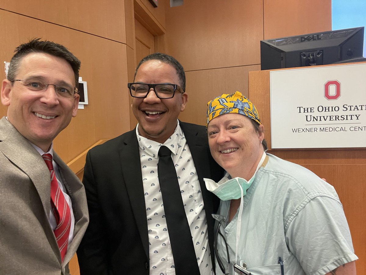 Thanks @lj_punch for great <a href="/OhioStateSurg/">Ohio State Wexner Medical Center Surgery Dept.</a> GR talk for #PRIDEMONTH 🏳️‍🌈. Challenging us to think in non-binary manner. We live in polarized 🌏 that often sees things as up/down, yes/no, day/night…how can we enter “twilight” nuanced areas to have richer more meaningful discourse 🤔
