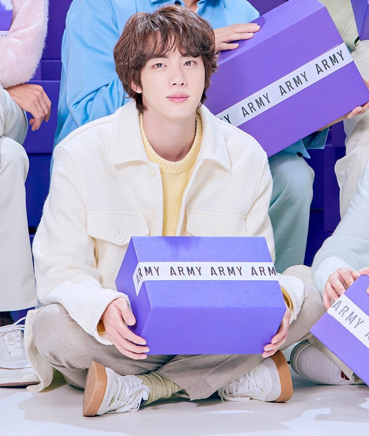 hourjinnie's tweet photo. my seokjinnieee😭🫶🏼 https://t.co/Y51GfLwiuC