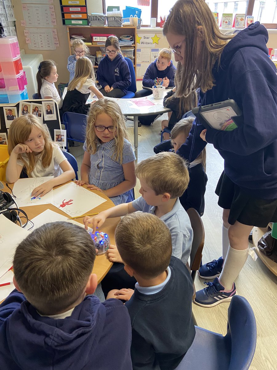 P1Laurieston's tweet photo. P7 helped us to design recycling robots and introduced us to coding using @scratch π All groups shared their projects via Screen Mirror and celebrated success! @DigiLearnScot #CSscot23 @Laurieston_P7 https://t.co/SUIDg917ld