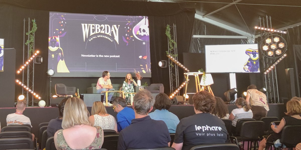 🗣️#web2day | <a href="/labastire/">Adrien Labastire</a> &amp; <a href="/Leoderock/">Léonore de Roquefeuil</a> nous parlent #newsletter comme nouveau medium tendance pour une #communication ciblée, engageante.
Avec différents business models qui s'adaptent à l'audience du media !
