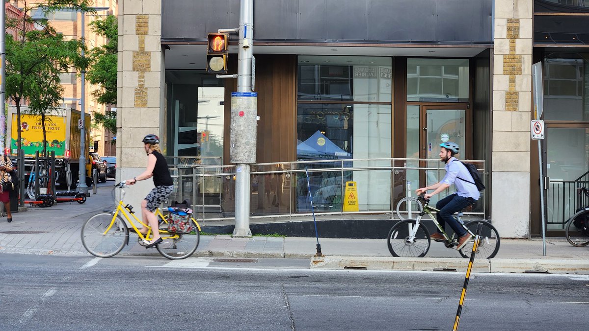 letsbikeottawa's tweet photo. First day of Letโs Bike Month! Glad to see so many folks out celebrating cycling in our beautiful city! #ottbike #ottawa #letsbike
Thank you to @ottawacity for being our ongoing partner and supporter of this event! https://t.co/Q1QNcZbwqF