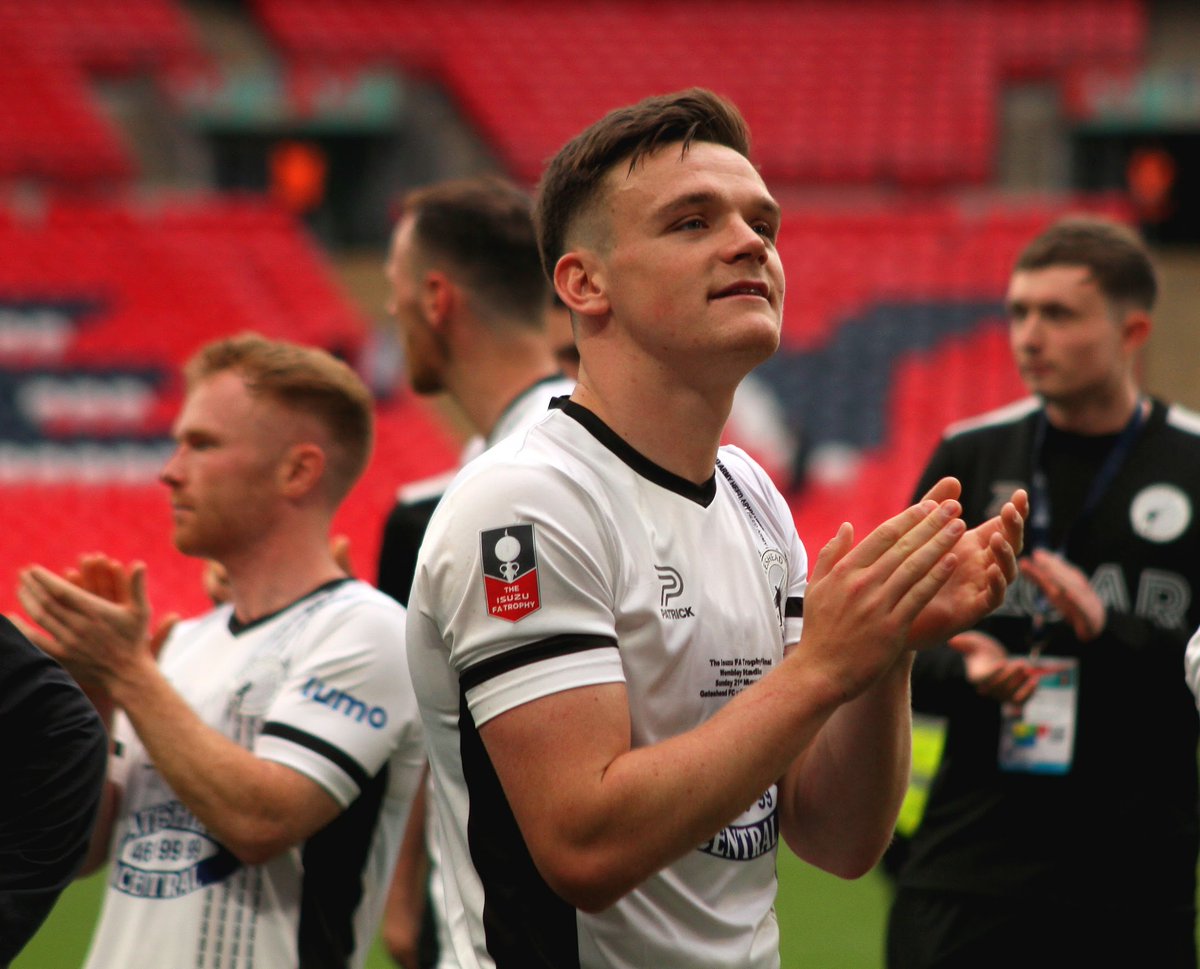 Thank you for the memories, boys 🤍🖤

#WorClub ⚪️⚫️