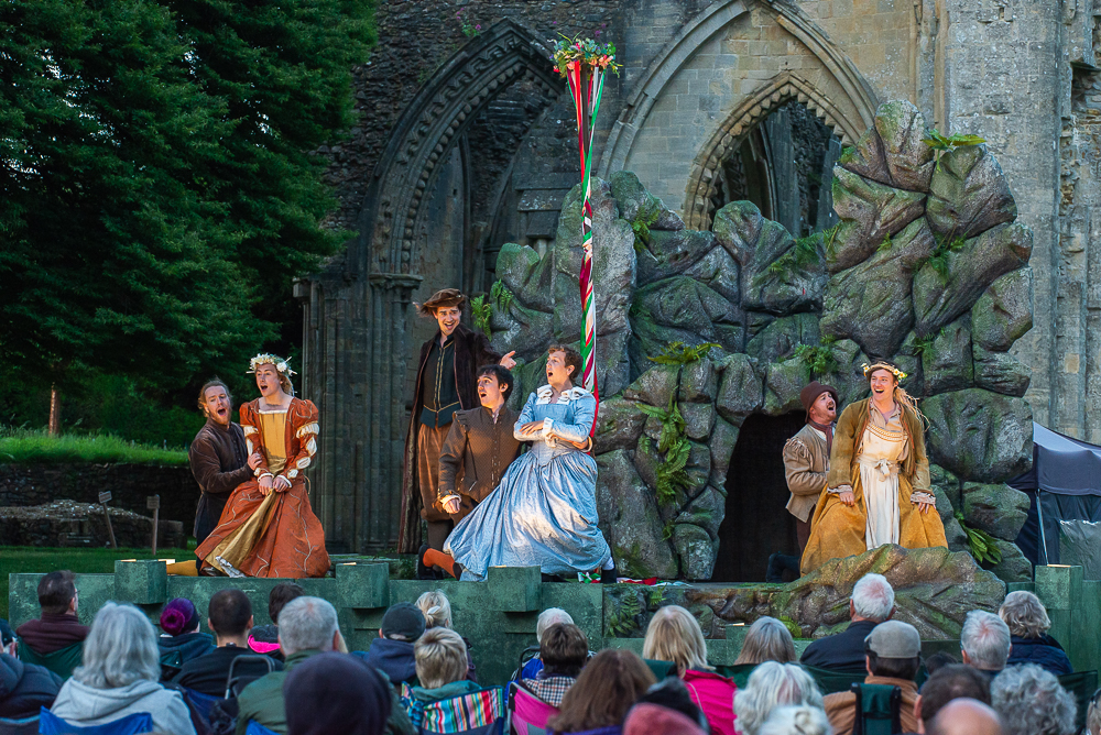 #Throwback to when The Lord Chamberlain's Men visited the abbey last year with As You Like It.

The Lord Chamberlain's Men return to the abbey with Romeo and Juliet NEXT WEEK! Find out more here: glastab.be/GATLCM23

#ThrowbackThursday #TLCMRJ #OutdoorTheatre <a href="/TLCMuk/">The Lord Chamberlain's Men</a>
