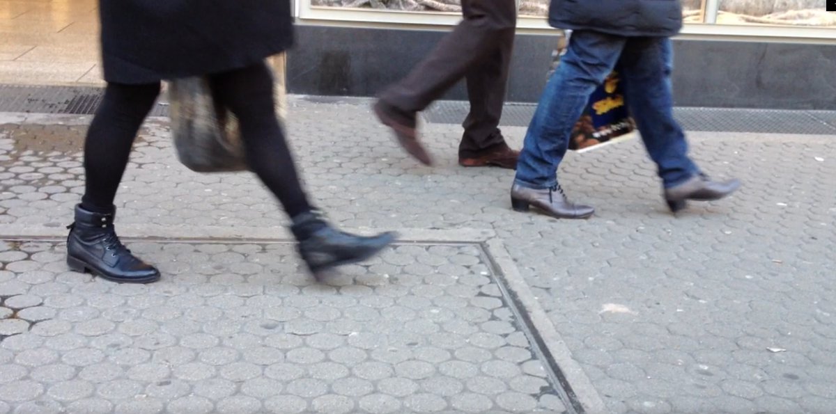 gehende Menschen in der Stadt