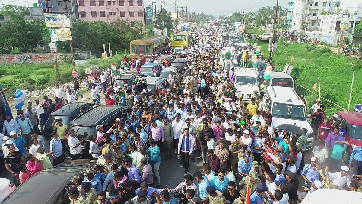 #NandigrameJonoJowar

Shri Abhishek Banerjee begins his Padyatra from Chandipur on Day 36 of #JonoSanjogYatra

#TrinamooleNaboJowar