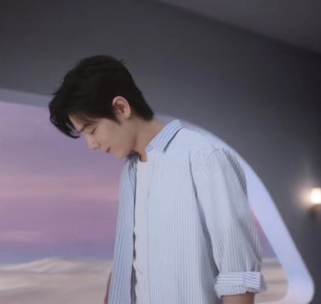 Yibo &amp; Xiao Zhan are on weibo hotsearch ranked no.13❤️💚 for their matching shirts by Maison Kitsune worn during the Chun Zhen fanmeet &amp; Roborock ad respectively 🥰

#Yibo #WangYibo #王一博 #ワンイーボー #หวังอี้ป๋อ #왕이보 #XiaoZhan #肖战 #肖戰 #シャオ・ジャン #เซียวจ้าน #샤오잔