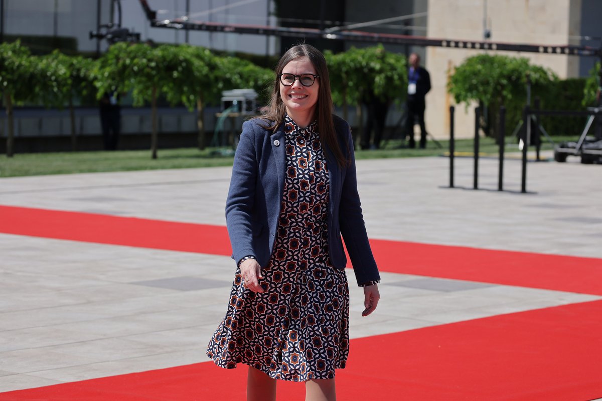 Prime Minister of Iceland @katrinjak arrives at the #EPCMoldova summit alongside 49 other European Leaders to discuss the security and prosperity of the European community. For more photos, visit the summit's official Flickr account.