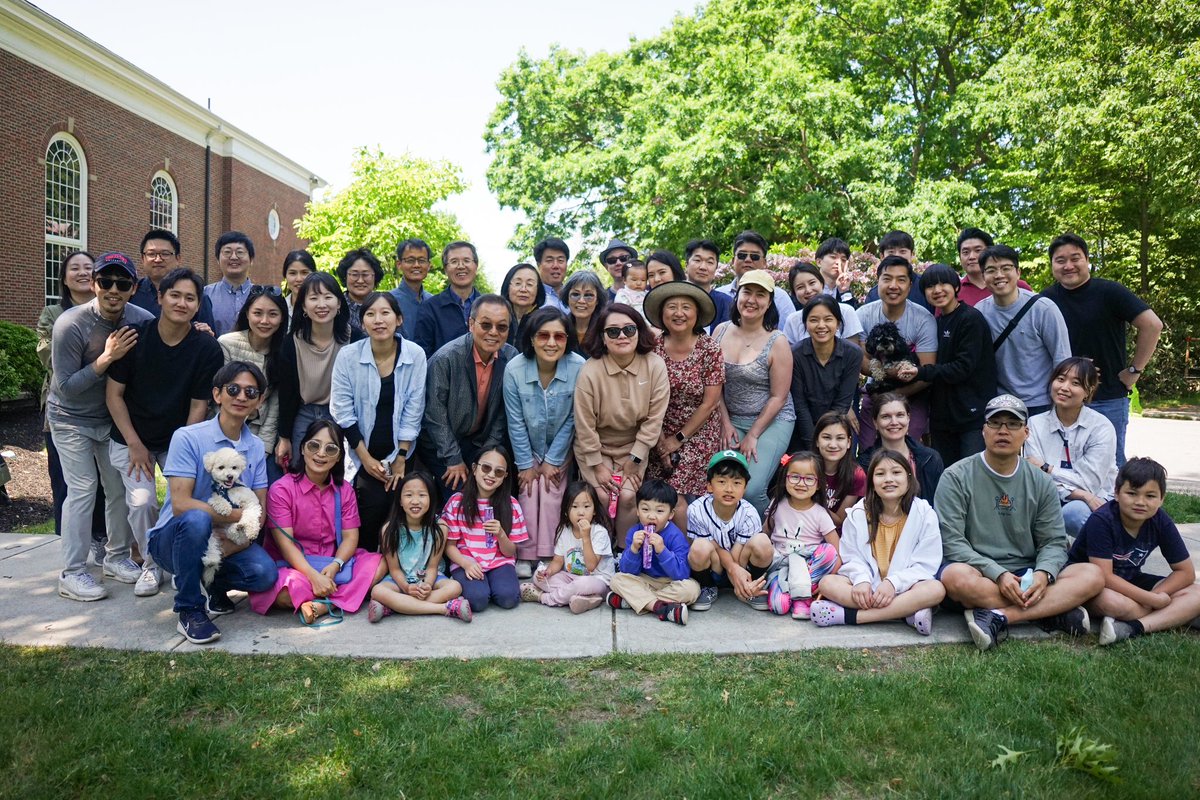 Sbonnettekim's tweet photo. Had an amazing time with my Korean colleagues on Monday at our annual picnic. These are some amazing pastors in our conference and some future pastors. Thank you Yunki for amazing pictures! https://t.co/mtEXrPGpO8