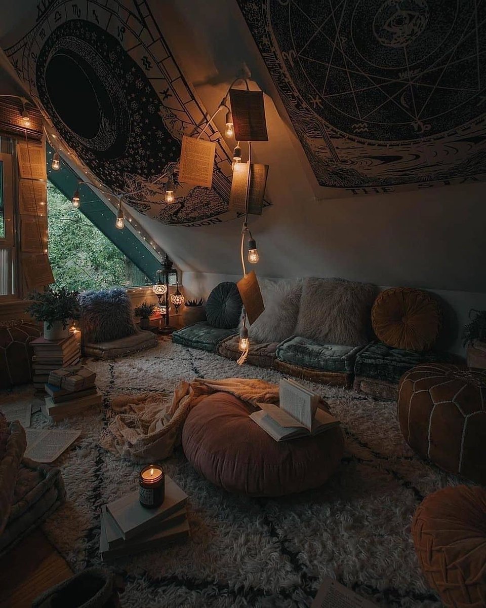 Magical Place 💜
.
.
.
.
#cozyhome #apartmenttherapy #livingroomdecor #interiorinspo #bohohome #homestyle #bohemiandecor #farmhouse #bohemianstyle #mybedroom #myeclecticmix #bedroom #eclecticdecor #myhomevibe #interiorismo #bedroomideas #vintagehome #decorationideas #bedroomgoals