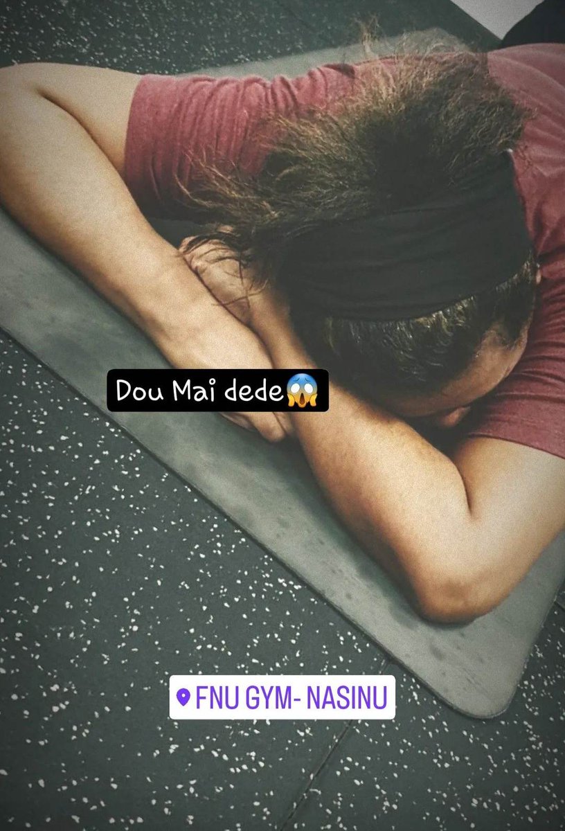 jelibee2022's tweet photo. Planks gone wrong 🫠🤐😏😎 https://t.co/fN8mSVM4wF