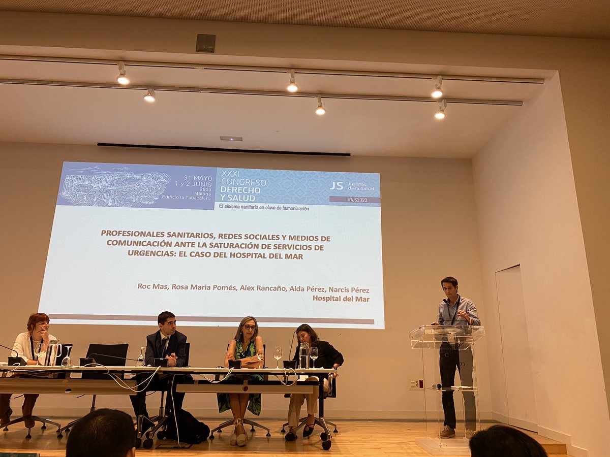 RancanoAlex's tweet photo. Els Serveis Jurdics de @hospitaldelmar al XXI Congreso de Derecho y Salud organitzat per @juristassalud presentant la comunicació amb @roc_mas. Gràcies Comunicació de @hospitaldelmar 💪🏻 https://t.co/POo8OHJvu0