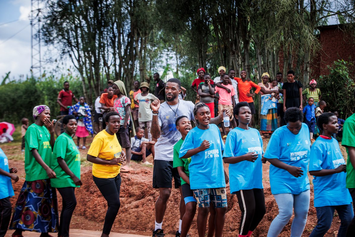 SpeakUpAfrica1's tweet photo. "Youth leadership is critical for the elimination of NTDs. Sports is a unique enabler to capture youth attention and passion. Through sports, we can elevate youth to unlock their full potential and achieve a healthy and prosperous #Africa." Join @YacineDjibo and say #NotoNTDs! https://t.co/xaE0gsXGat