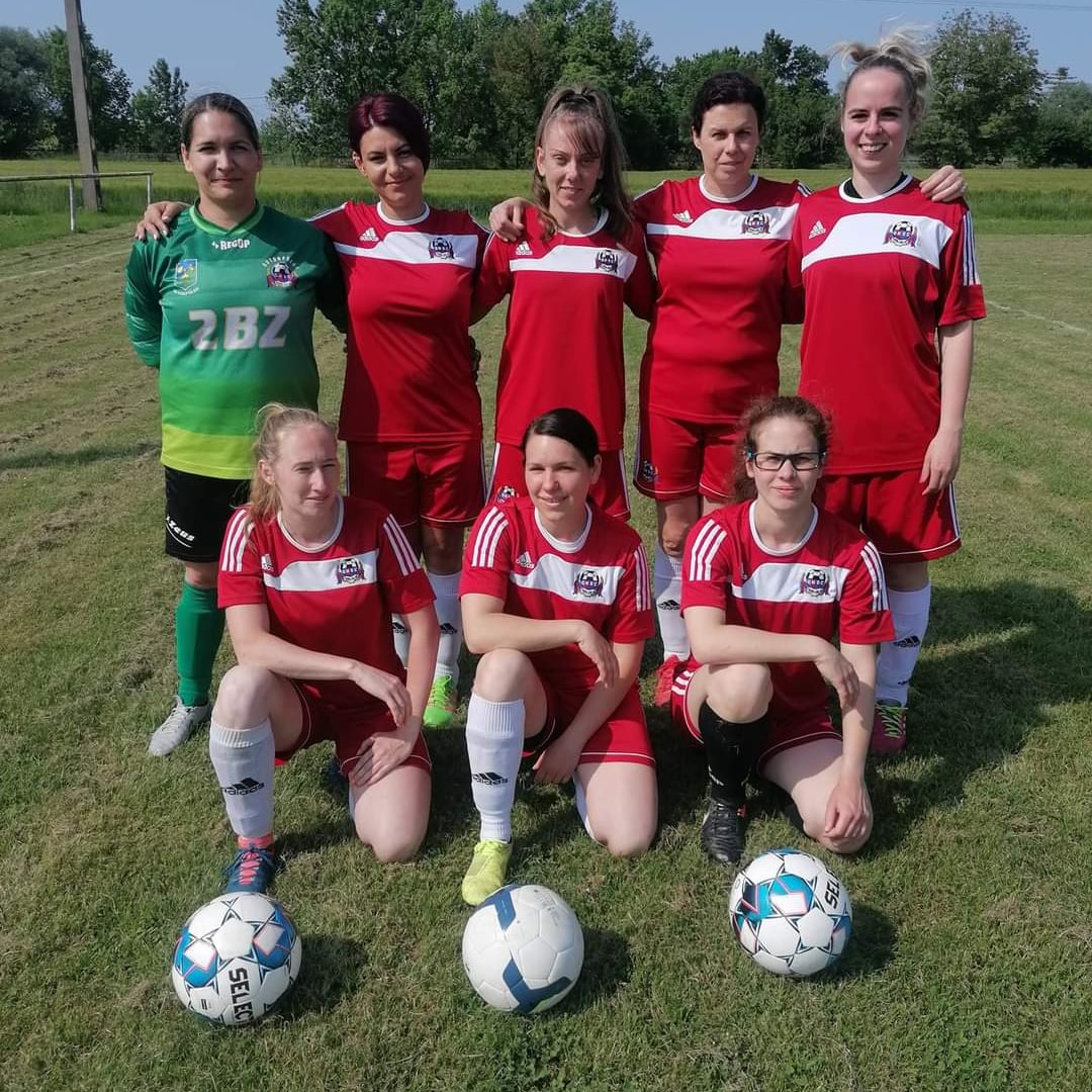 The team ⚽
#football #womanfootball #footballteam #womanfootballteam #footballer #womanfootballer #playfootball #theteam