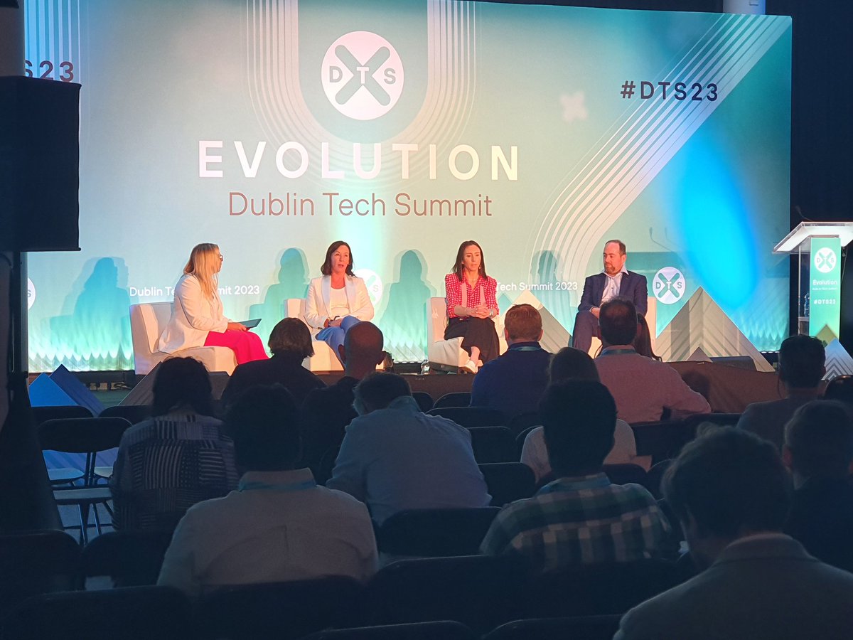 Meeting lots of potential collaborators at Dublin Tech Summit #DTS23. Lero alumnus Nova Leah CEO Dr Anita Finnegan talks about advances in cybersecurity at the Exploring Advances in Patient-Centric Care session.  @LeroCentre @UL_Research #softwareforabetterworld