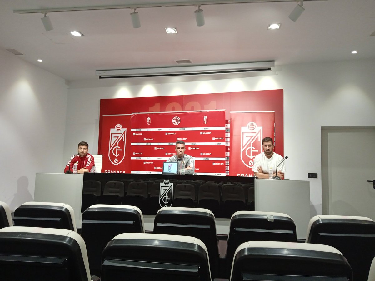 "Somos un equipo que ha tocado fondo y a día de hoy estamos en una final de Play Off. Solo les exijo a mis jugadores que la disfruten y compitan"