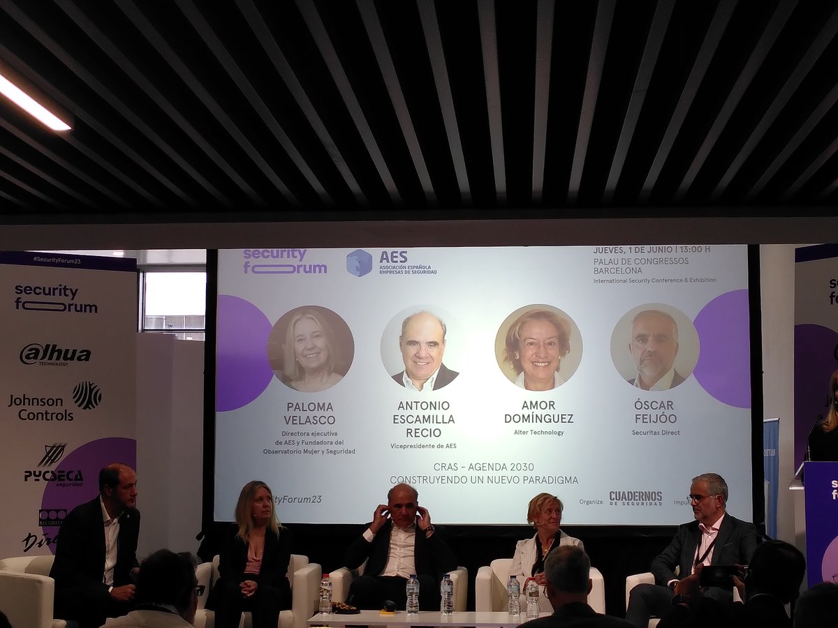 cuadernosdeseg's tweet image. ▶ @aes_seguridad presenta el panel «CRAs - Agenda 2030. Construyendo un nuevo paradigma». #SecurityForum23