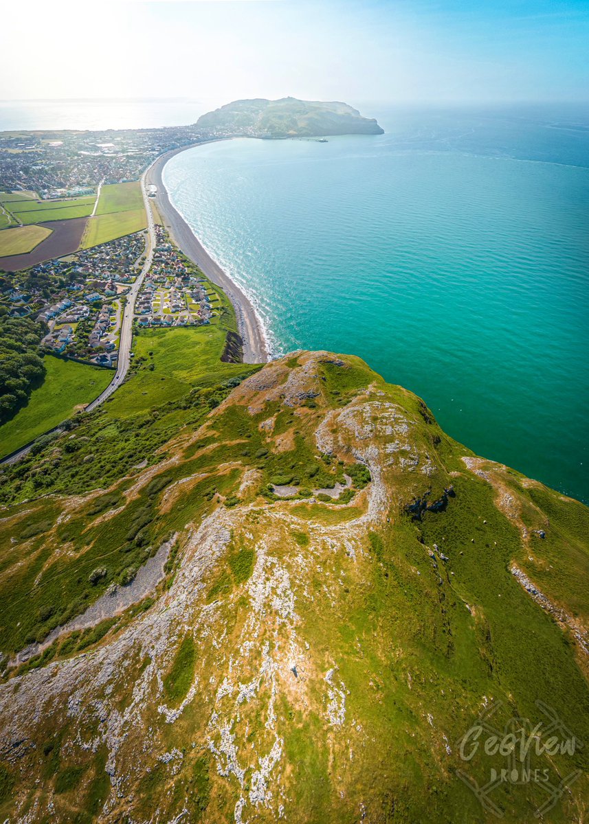 🌞 Summertime in Llandudno, North Wales 🏴󠁧󠁢󠁷󠁬󠁳󠁿