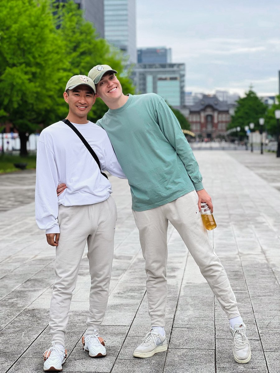 DarykChilds's tweet photo. Tokyo weekends 🗼

#internationalgaycouple #couplephotos #couplegoals #gaycouples #gaycouplegoals #gayasian #japanesegay #gayjapan #lgbtq #loveislove #国際カップル #国際ゲイカップル #ゲイカップル #ゲイ #tokyogay #東京ゲイ #同棲結婚 #同性愛者 https://t.co/nC99fr7C56