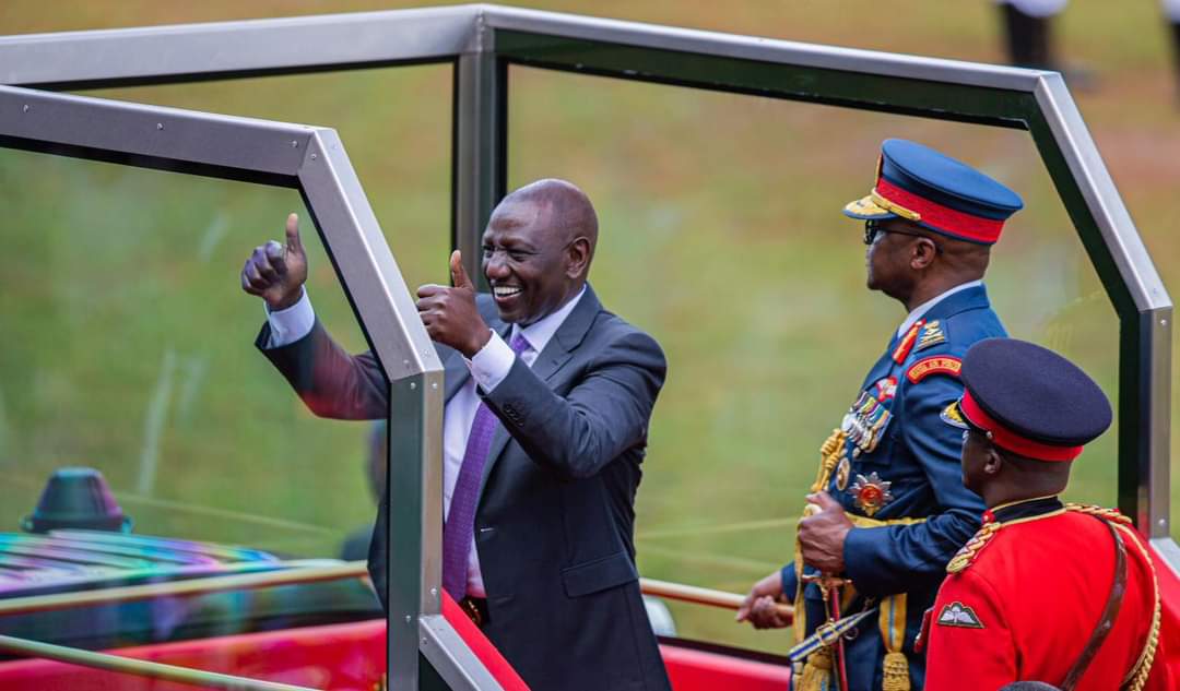 AfricaFactsZone's tweet image. Kenya's President William Ruto plans to remove visa restrictions for Africans traveling to Kenya for business.

He views it as a barrier affecting intra-Africa trade.