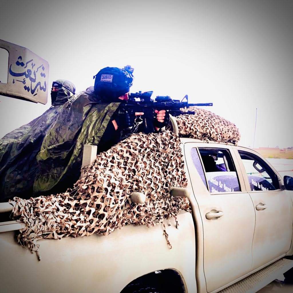 MuslimKandozi1's tweet photo. فکر مو دی
پر چيک پواینټونو ولاړ مجاهدين زموږ دابرو او عزت ساتني لپاره ولاړ دي دوی دي چي موږ جګه غاړه ګرځو راګرځو دوی دي چي موږ دژوند حق ترلاسه کړی دی دوی دي چي موږ کوم وهم او خطر نه احساسوو دوی دي چي موږ يې دغله او غدار څخه ساتلي يو دوی دي چي موږ ورځنی کاروبار په ښه ډول کوو https://t.co/BfwaPvftw9