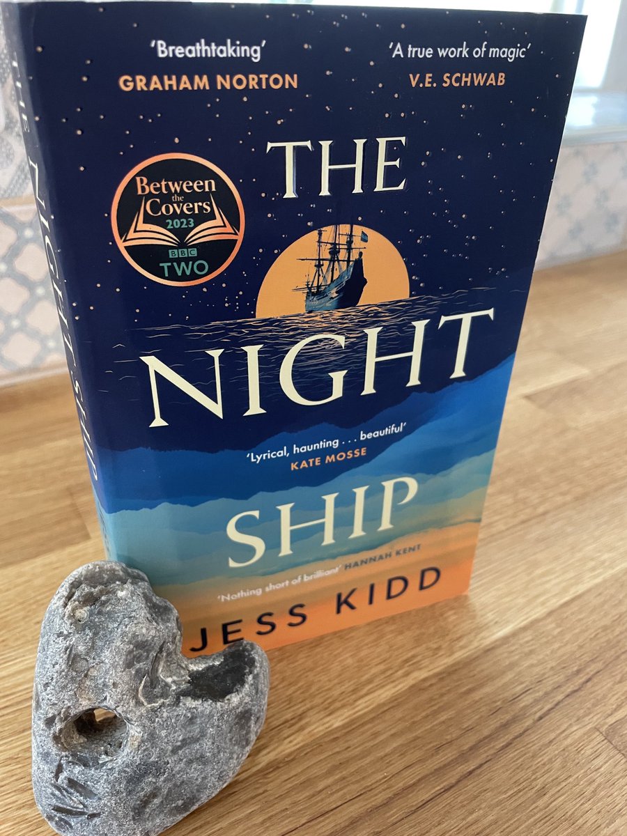 Paperback publication day for this beauty! Taking inspiration from one of the worst maritime horror stories in history this is a story about two misfits over three hundred years apart. A tale of fate and friendship #TheNightShip ⁦@canongatebooks⁩ ⁦@CWAgencyUK⁩ 🐢