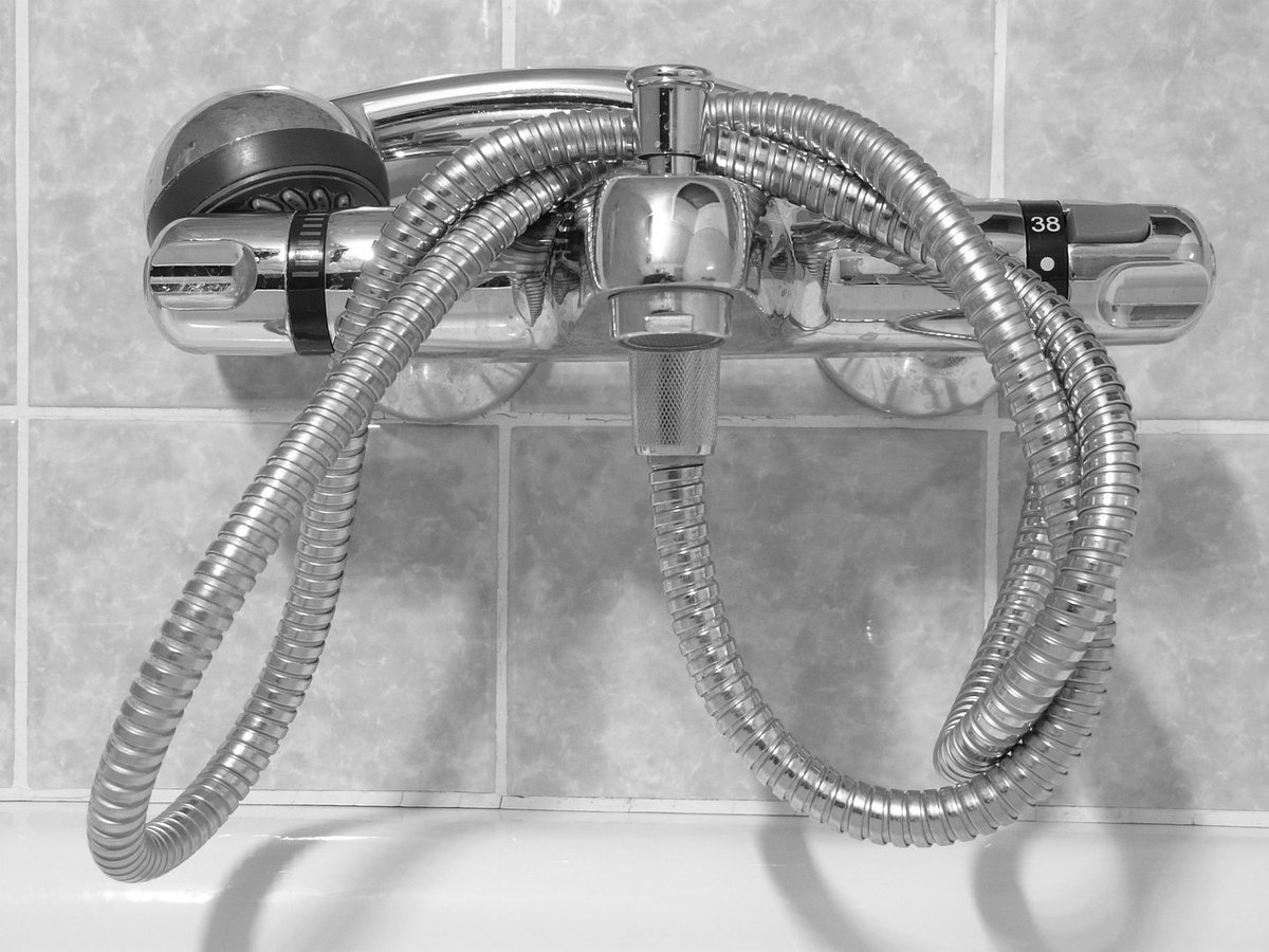 BoilerExpert_'s tweet photo. Whether your shower isn't working, you've got a burst pipe, an over-flowing toilet or anything else, get in touch. We're here to help with any type of plumbing emergency! Whatever the issue is we'll be with you ASAP.
#plumber #plumbingemergency #plumbingandheating https://t.co/bpjJUQvwxm
