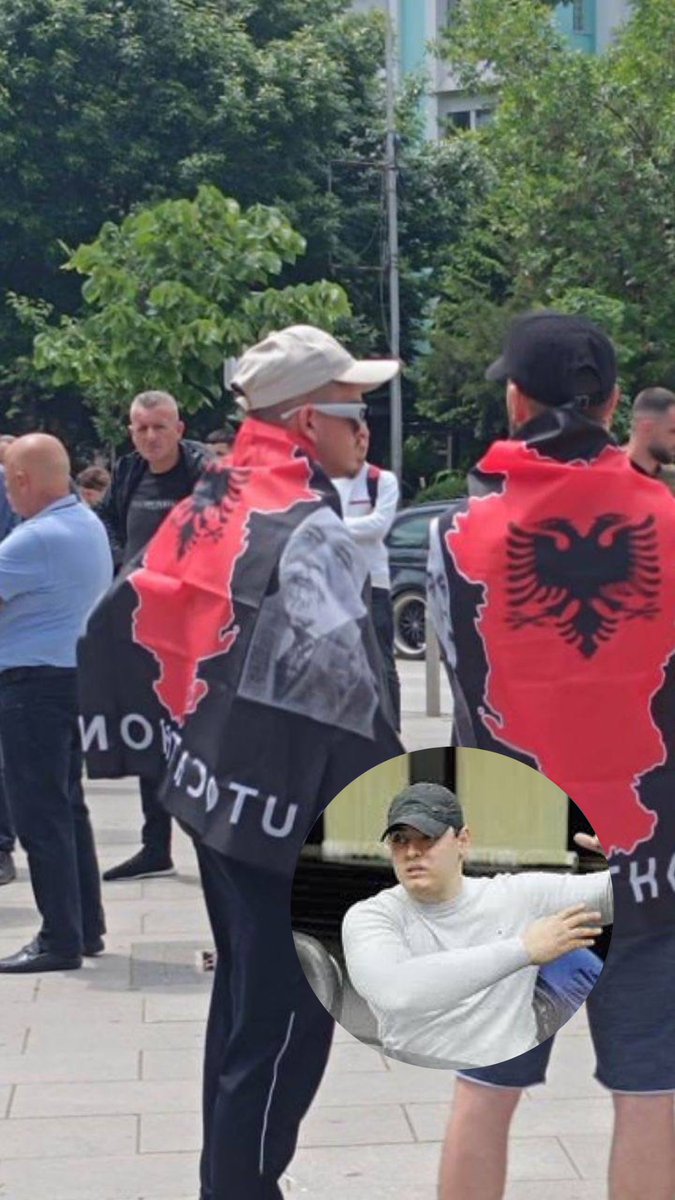 Members of a criminal group were seen today at a protest in southern #Mitrovica  #kosovo