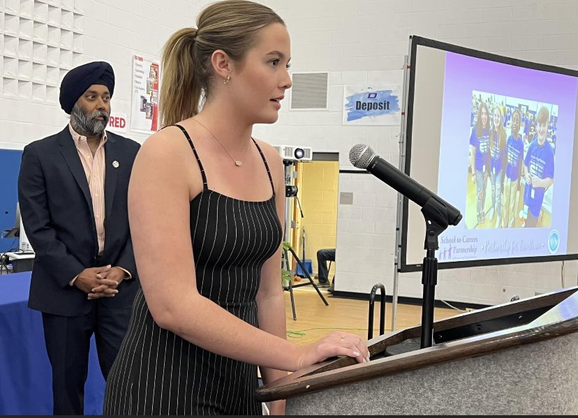 BtNVHealth's tweet photo. Yesterday, students received honors at a BOCES School to Careers event. Gianna Ferraro received an award from the program and Lizzie Beagell received a scholarship award from BAE Systems. Congratulations! @BtNewVisions @OAUpdate @Windsor_CSD https://t.co/aNEFMvFWPh