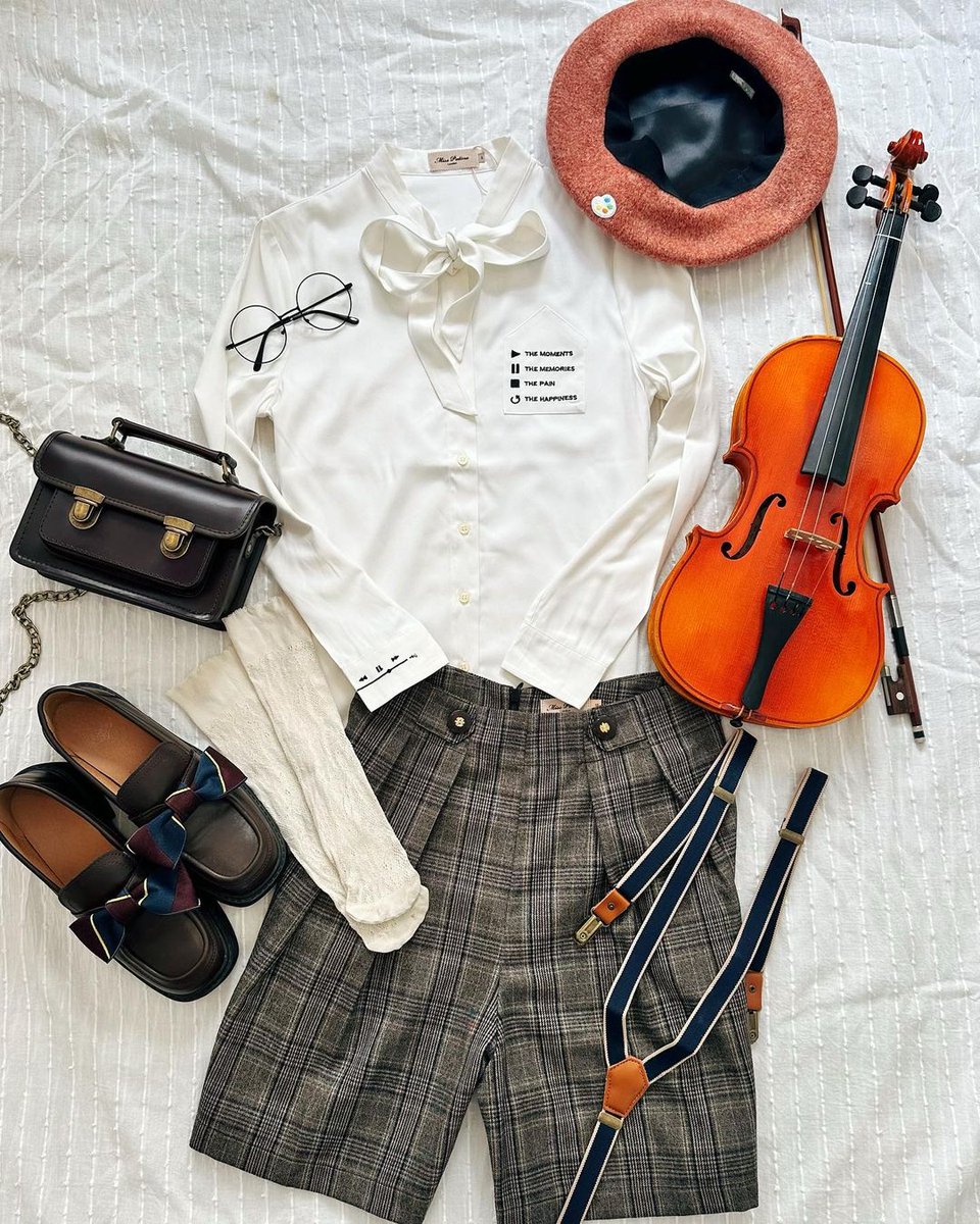 Last weekend's costume ideas 🎻