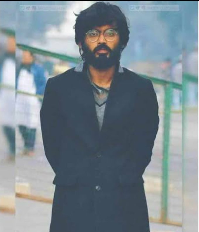 dreamylight__'s tweet photo. It is Sharjeel Imam's bhai 4th birthday in jail and today is his 1218th day in jail.

Campaign in support of Sharjeel Imam's bhai will be started today at 7:00 pm on twitter, all of you are requested to support it.
  #ReleaseSharjeelImam https://t.co/mXBjYvi5va