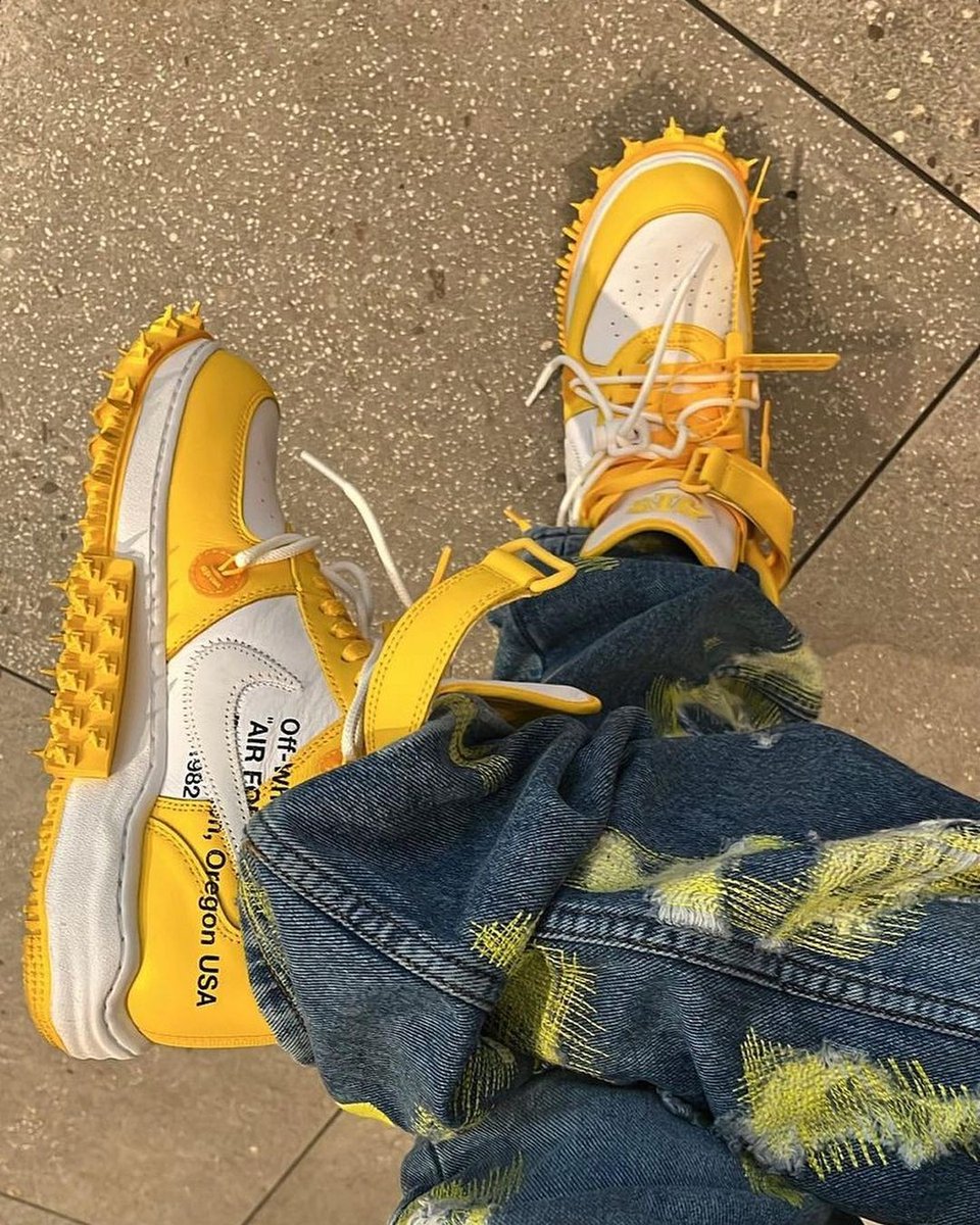 thedropdate's tweet photo. A$AP Bari receives the unreleased Off-White x Nike AF1 Mid 'Canary Yellow'...

What are your thoughts on this colour way?

@younglord

#thedropdate #nike #offwhite #offwhiteairforce1 #nikeoffwhite #asapbari #younglord https://t.co/lmjZKynuwe