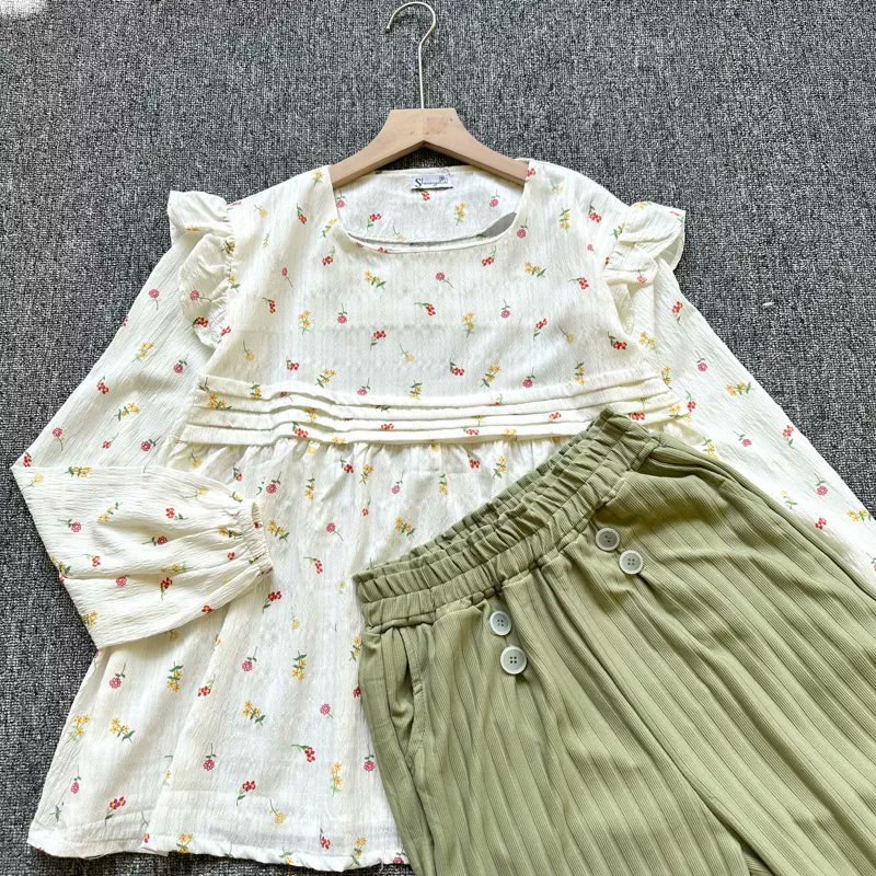 drinnaz's tweet photo. Something sweet that you can wear to hang out with your friends 

Here: https://t.co/2B4CCIndS1 https://t.co/9pVCP4ukQa