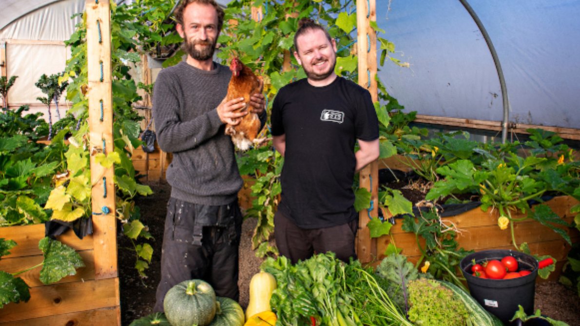 Firstport for Social Entrepreneurs (@firstport) on Twitter photo Sean Kerr & Stephen McQueen from <a href="/STS_CIC/">STS C.I.C</a> talk to us about their initial idea to help end food poverty in Falkirk & how with the help of Firstport were able to turn it into an amazing social enterprise. Read their success story here > ow.ly/oueQ50OkeRR Sean Kerr & Stephen McQueen from <a href="/STS_CIC/">STS C.I.C</a> talk to us about their initial idea to help end food poverty in Falkirk & how with the help of Firstport were able to turn it into an amazing social enterprise. Read their success story here > ow.ly/oueQ50OkeRR