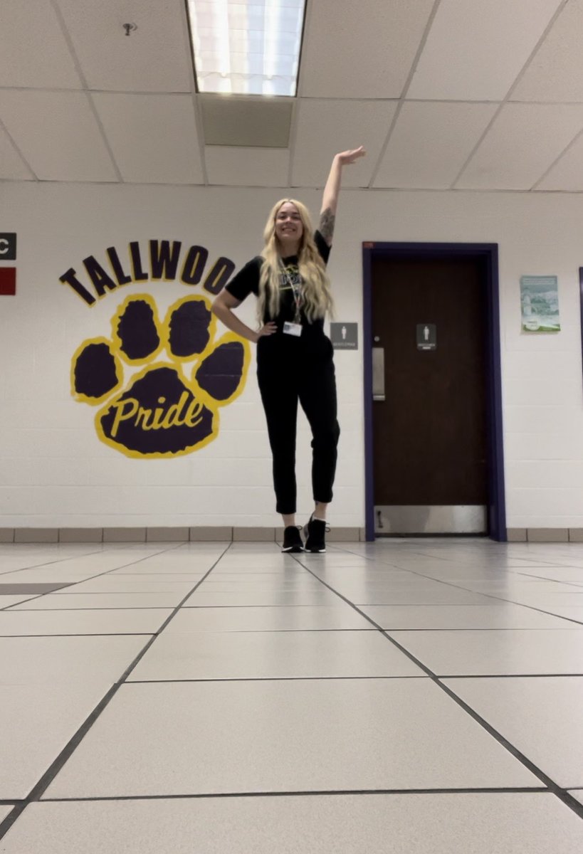 Over the moon excited to announce that I am <a href="/TallwoodLions/">Tallwood High School</a> graduation coach 😍💜💛