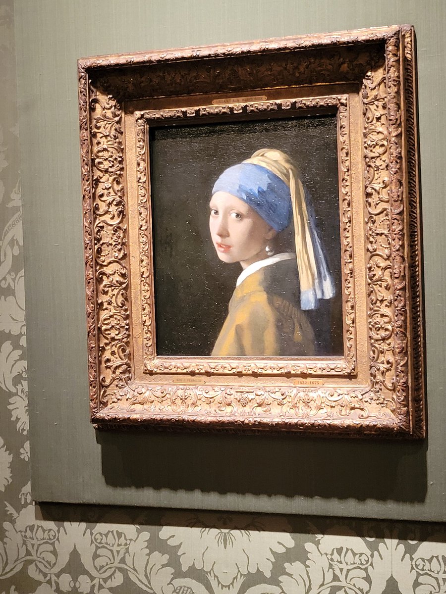 348fig's tweet photo. The Mauritshuis in The Hague is a treasure trove of art intimately displayed in a 17th century residence! https://t.co/lFHmRCI3pU