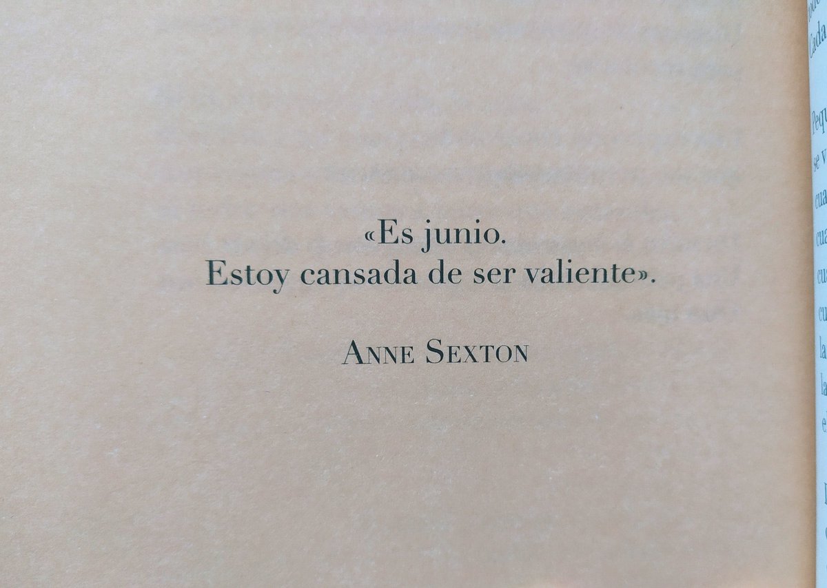 Lucía tweet media