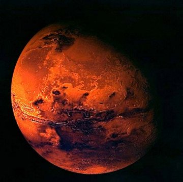 Az ESA pénteken 1 órás élő streammel készül megünnepelni a #MarsExpress küldetés kezdetének 20. évfordulóját. 

A Mars körüli pályán keringő szonda képének kapcsolása lesz a történelem során az első alkalom, hogy a nagyközönség élőben láthatja a bolygót. qubit.hu/2023/06/01/pen…