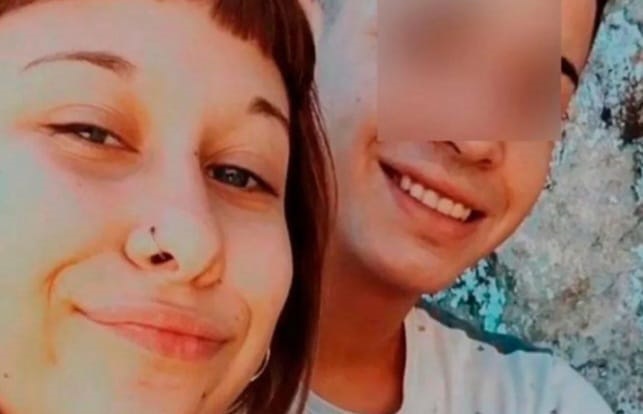 RCL104's tweet photo. Comienza el juicio por el femicidio de Luz Belén Marino

El inicio del juicio que estaba previsto para hoy se habría postergado 24 horas. El acusado Cristian Zanetti podría recibir perpetua por el crimen de la adolescente de 16 años

https://t.co/mzsREhopeS https://t.co/7mWncAW5rv