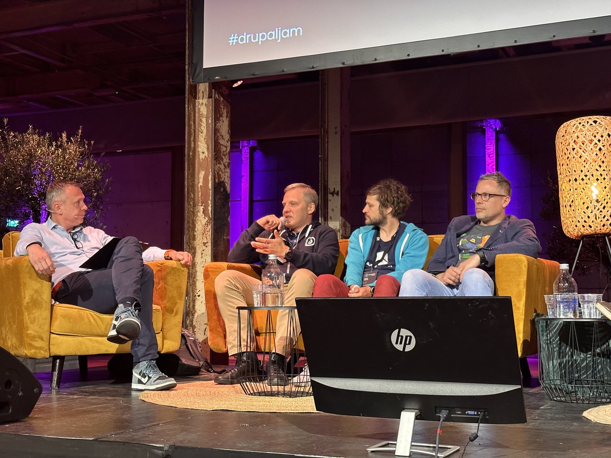 grzegorzbartman's tweet image. Discussion panel @Drupaljam - @MaciejLukianski @droptica 
 #drupaljam