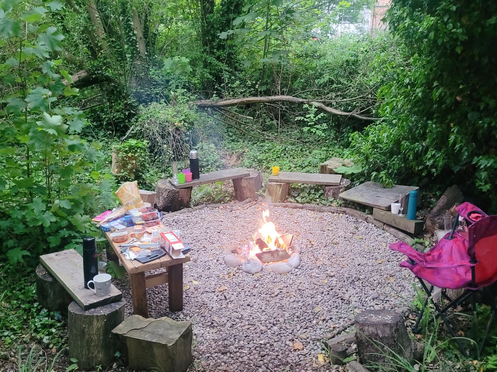 Running2staysa1's tweet photo. Yesterday evenings fun to celebrate a good friends birthday. Felt SO good just jumping in, water about 14° so cold enough for a shriek but lovely to swim. #wildswim #secretsauna #skinnydip #birthday https://t.co/GtlXEhZaBv