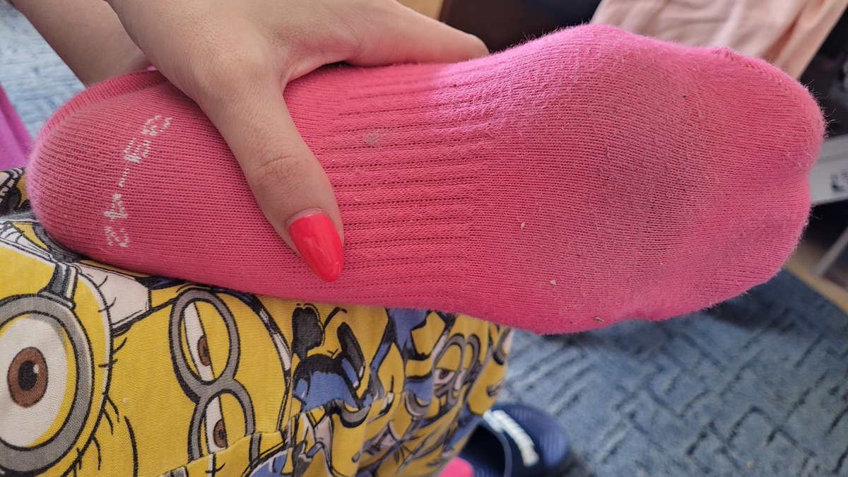 GoddeSs_Findom6's tweet photo. Sabah alkhayr 😉 🖤 . Good morning Slave .  
#sokcs #findomdom #findom #goddes #fetish 

WorshipMe🖤 feetfetish , find soles ~ dirtyfeet. 
@rt_feet @rt_find @FootParadiseRT https://t.co/2JNaLxavvE