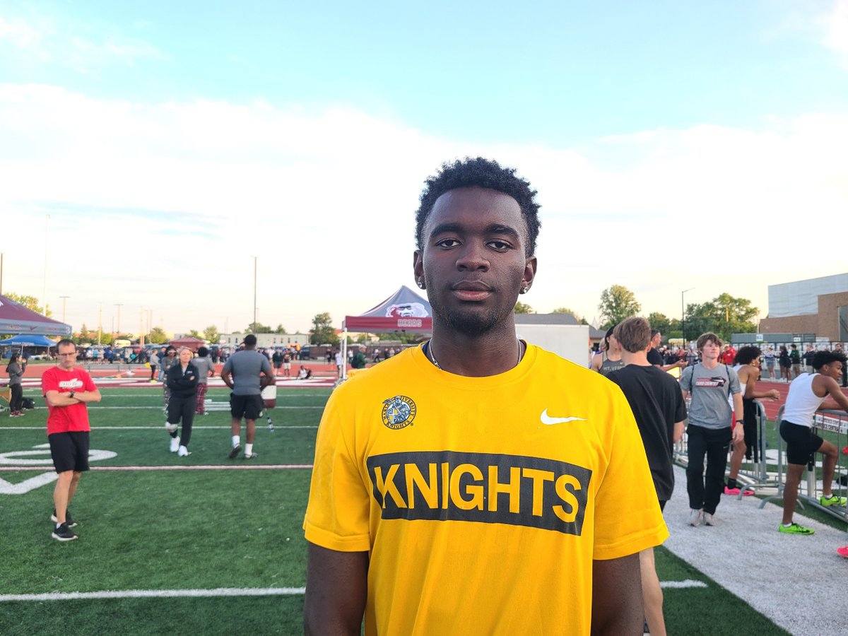 KyleNeddenriep's tweet photo. Insider: The cool thing about covering track and field is there is always something to write about. For example, basketball players turned track athletes Richard Dube and Lee Martin. Both track novices, now going to college to compete. https://t.co/edDixwgusY https://t.co/LegJTiPFnP