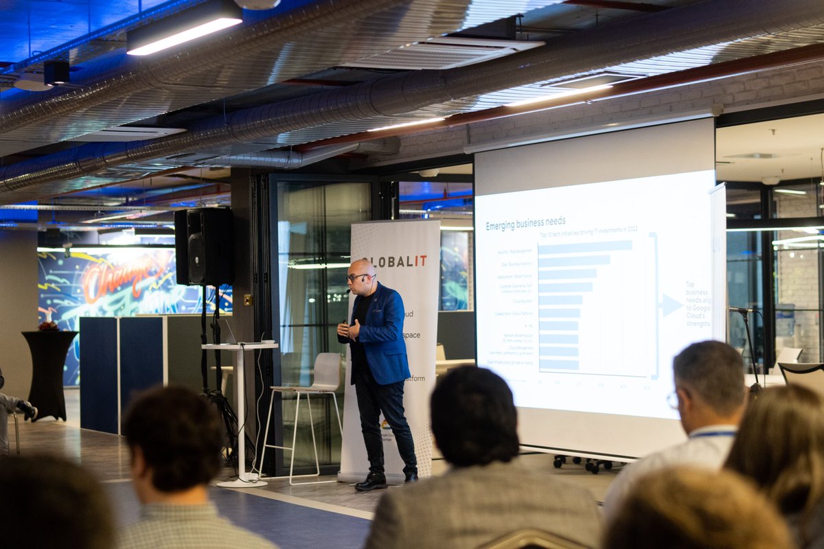 Ankara TEKMER’de dolu dolu bir Mayıs geçirerek yine birbirinden harika etkinliklere ev sahipliği yaptık✌🏼

1-@JavaScriptSess1 - 'Service Worker'ların Gücü Adına'
2- @Google & Global IT & Ankara TEKMER - 'Google Cloud Chronicles: Unleashing the Power of Data & AI'