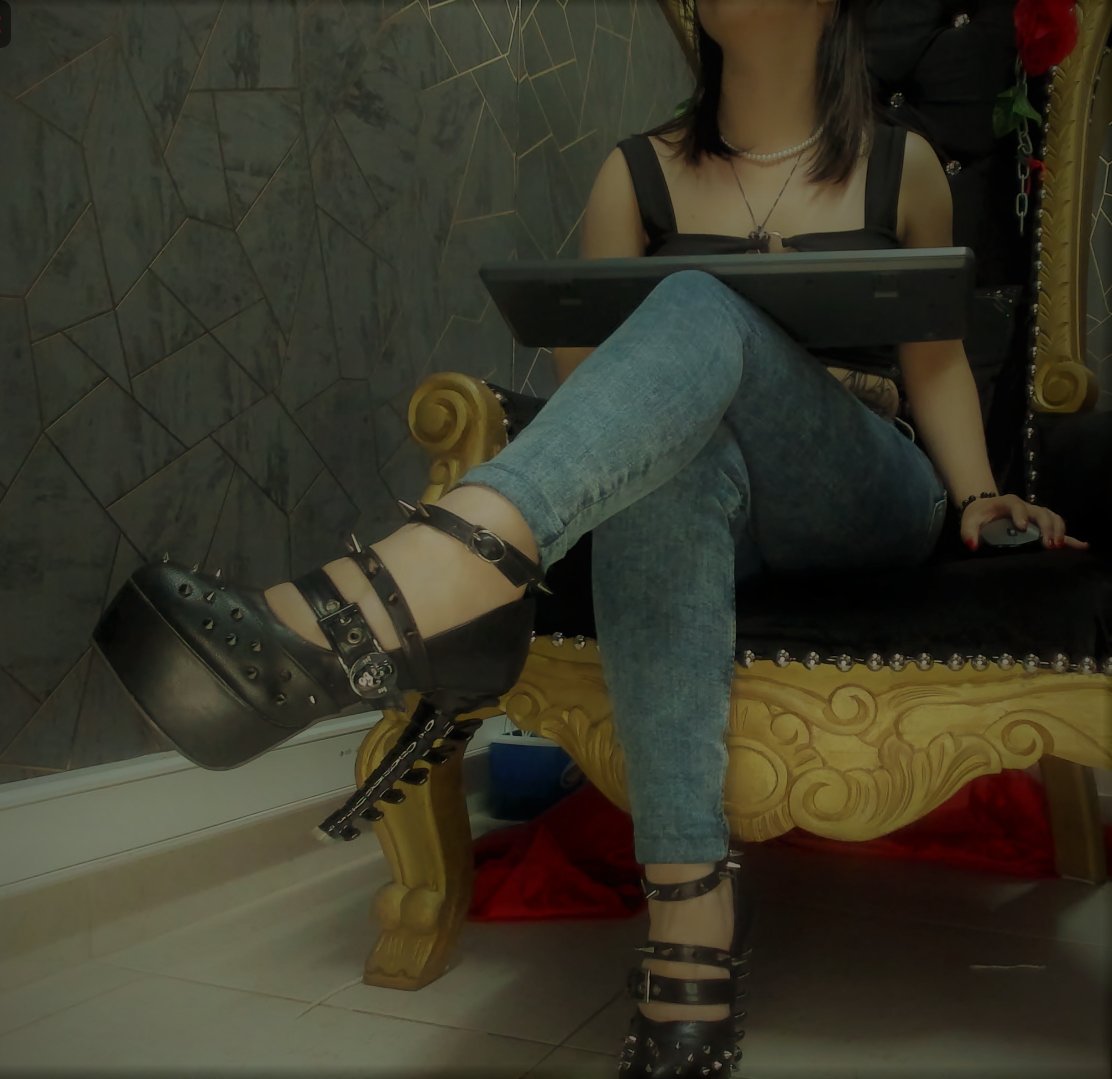 Mistress Jade 💀 on Twitter "Mommy`s heels stripchat"