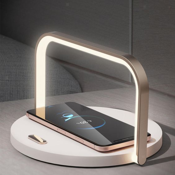 DitCompany's tweet image. Led Desk Lamp With Fast Wireless Charger 
#3mode #reading #dimmable #bedroom 
#wireless #charger #table #lamp #bedside 
#ambient #light #high #power #charging 
#output #fast #foldable #design #portable 
#trading #dubai #uae #business #dubailife 
@DitCompany