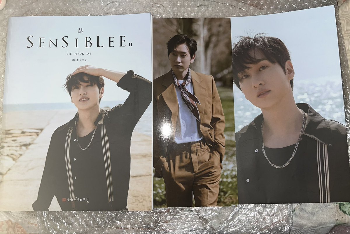 megustastuina's tweet photo. {WTS} COLMAR SIGN SUPER JUNIOR LEE DONGHAE ‼️without PC
Unsealed item
mini poster ✅
Good condition✅
⚠️Rm199
ready stock item 🚚
#Suju #SUPERJUNIOR
#kpoerchmalaysia #sujuphotobook
#wts #colmarsign #DONGHAE #donghaesuperjunior
#leedonghae
#donghaealmbum https://t.co/4aknxi2SBm