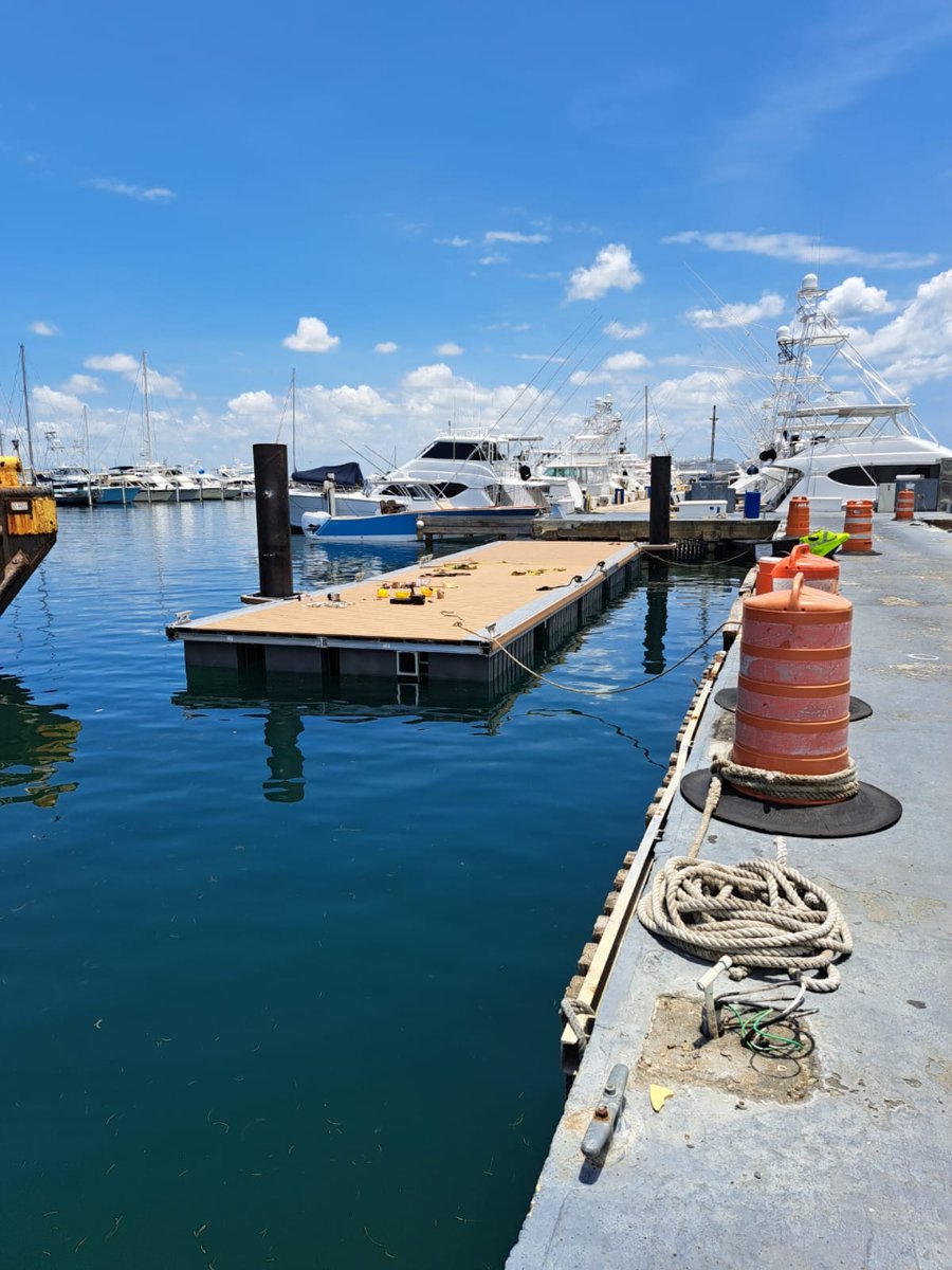 ronautica's tweet photo. 🚧 Exciting news from Ronáutica Marinas! 🌊🔨

We are delighted to announce the start of the installation of the new pontoons at the Club Nautico San Juan, in Puerto Rico. The old fixed concrete docks will be replaced by aluminum floating pontoons supplied by us.🎉🌊 https://t.co/KHBm5coXgy
