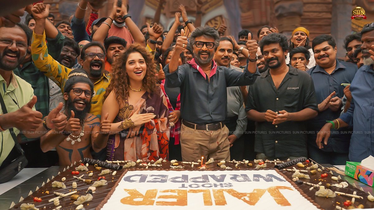 sunpictures's tweet photo. It's a wrap for #Jailer! Theatre la sandhippom 😍💥
#JailerFromAug10

@rajinikanth @Nelsondilpkumar @anirudhofficial @Mohanlal @NimmaShivanna @bindasbhidu @tamannaahspeaks @meramyakrishnan @suneeltollywood @iYogiBabu @iamvasanthravi @kvijaykartik @Nirmalcuts @KiranDrk @StunShiva8 https://t.co/Vhejuww4fg